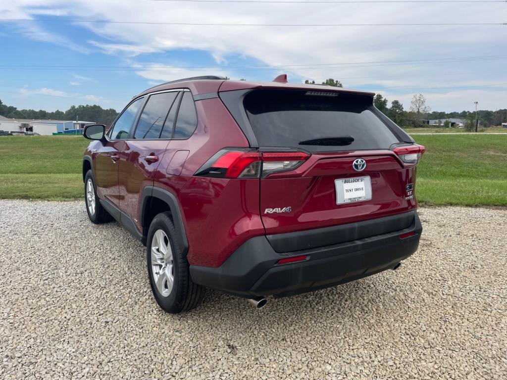 2019 Toyota RAV4 Hybrid LE photo