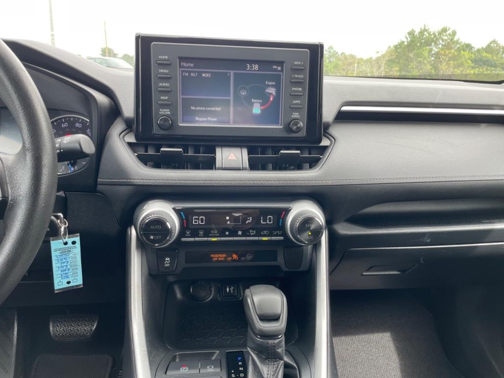 2019 Toyota RAV4 Hybrid LE photo