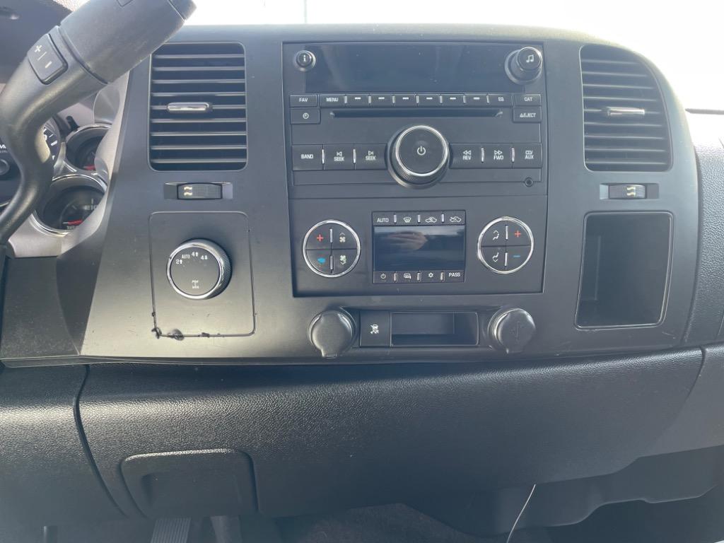 2011 Chevrolet Silverado 1500 LT photo