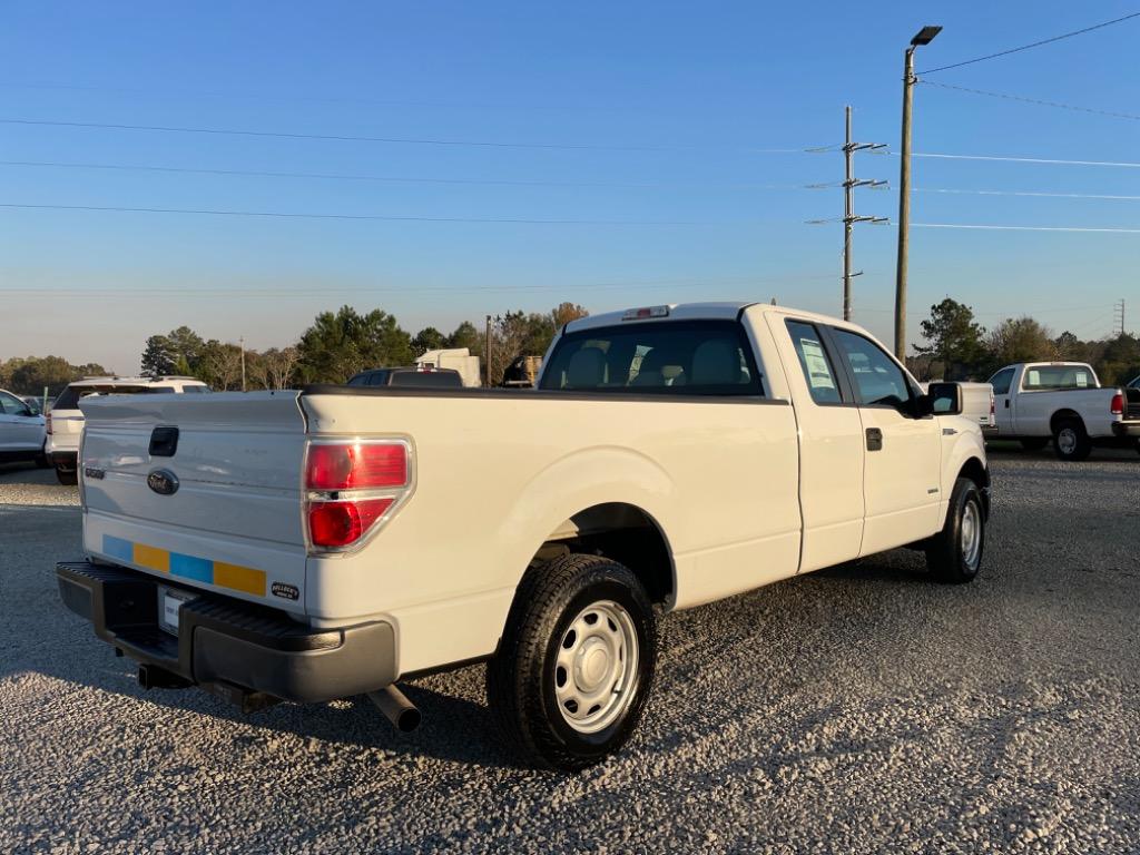 2013 Ford F-150 Lariat photo