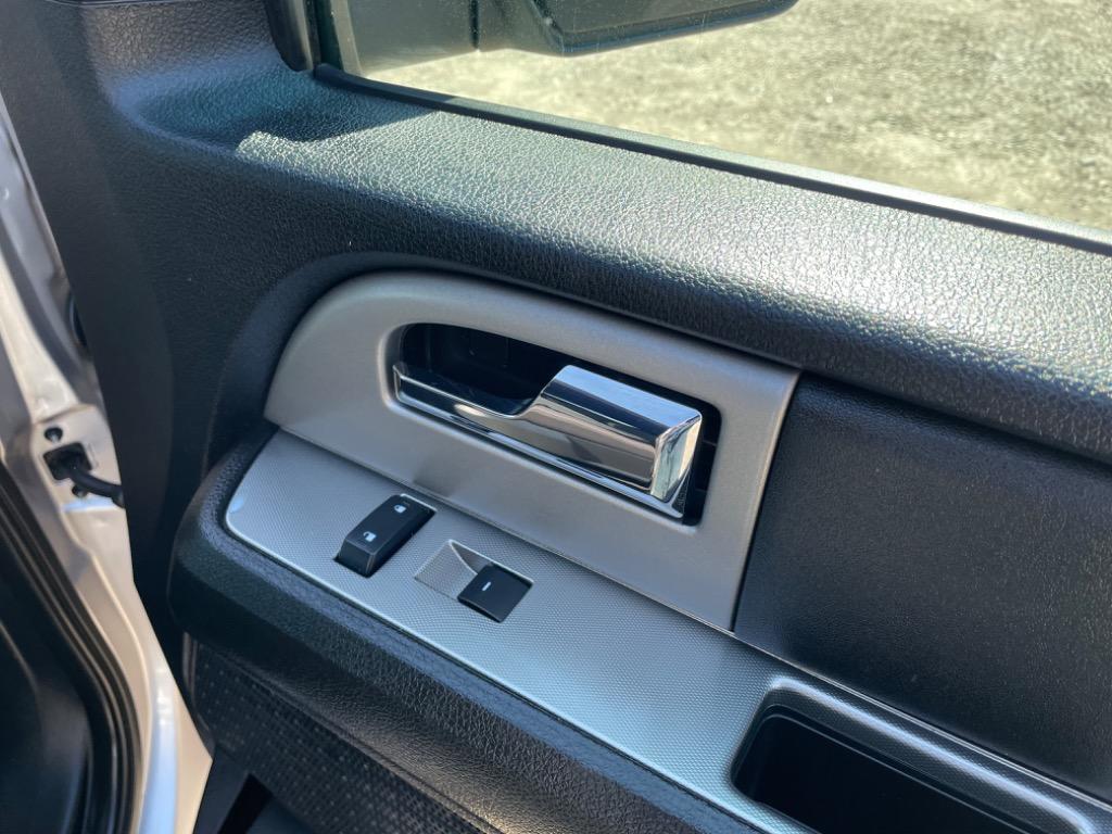 2015 Ford Expedition XLT photo