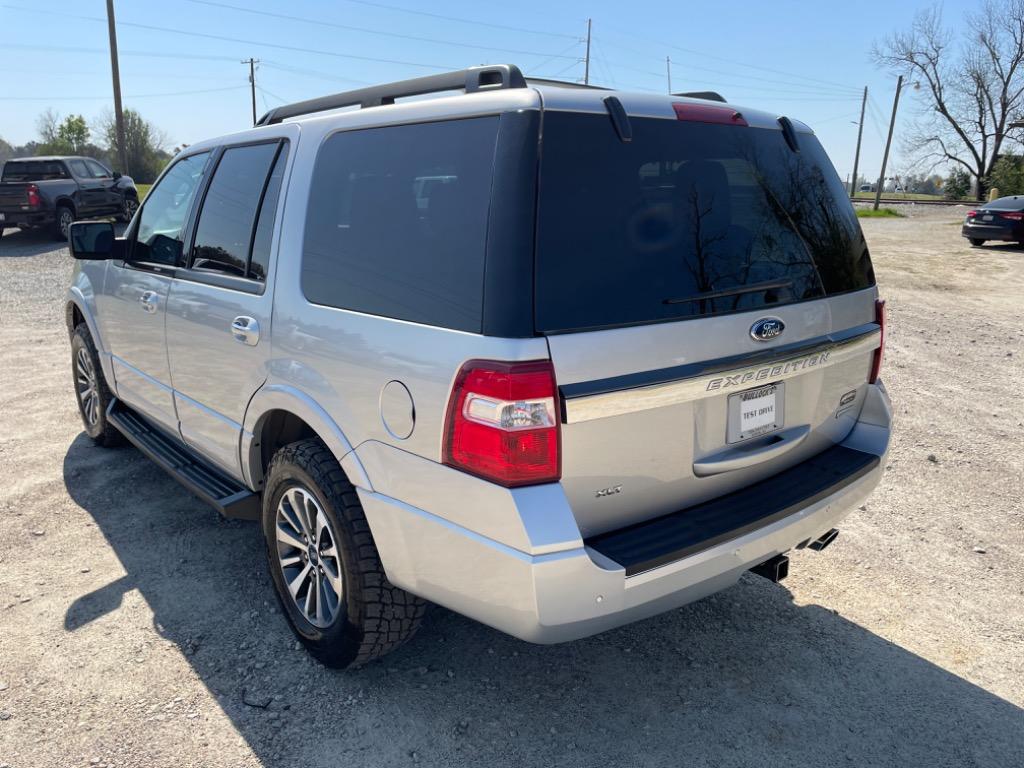 2015 Ford Expedition XLT photo