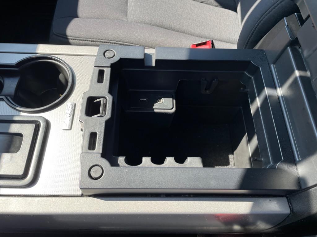 2015 Ford Expedition XLT photo