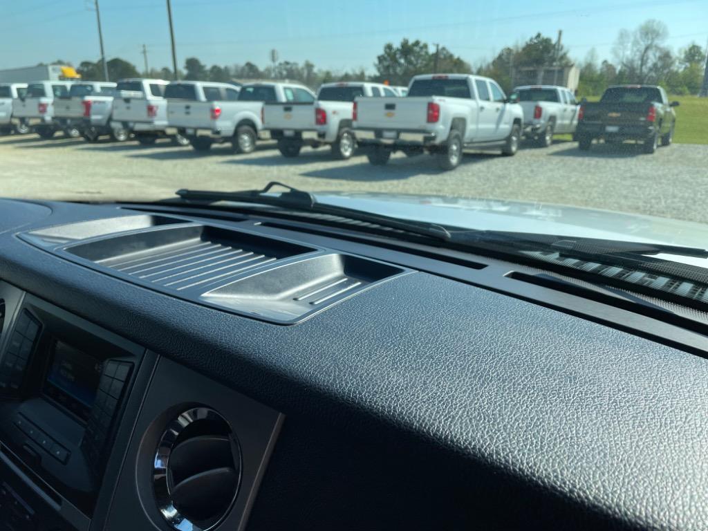 2015 Ford Expedition XLT photo