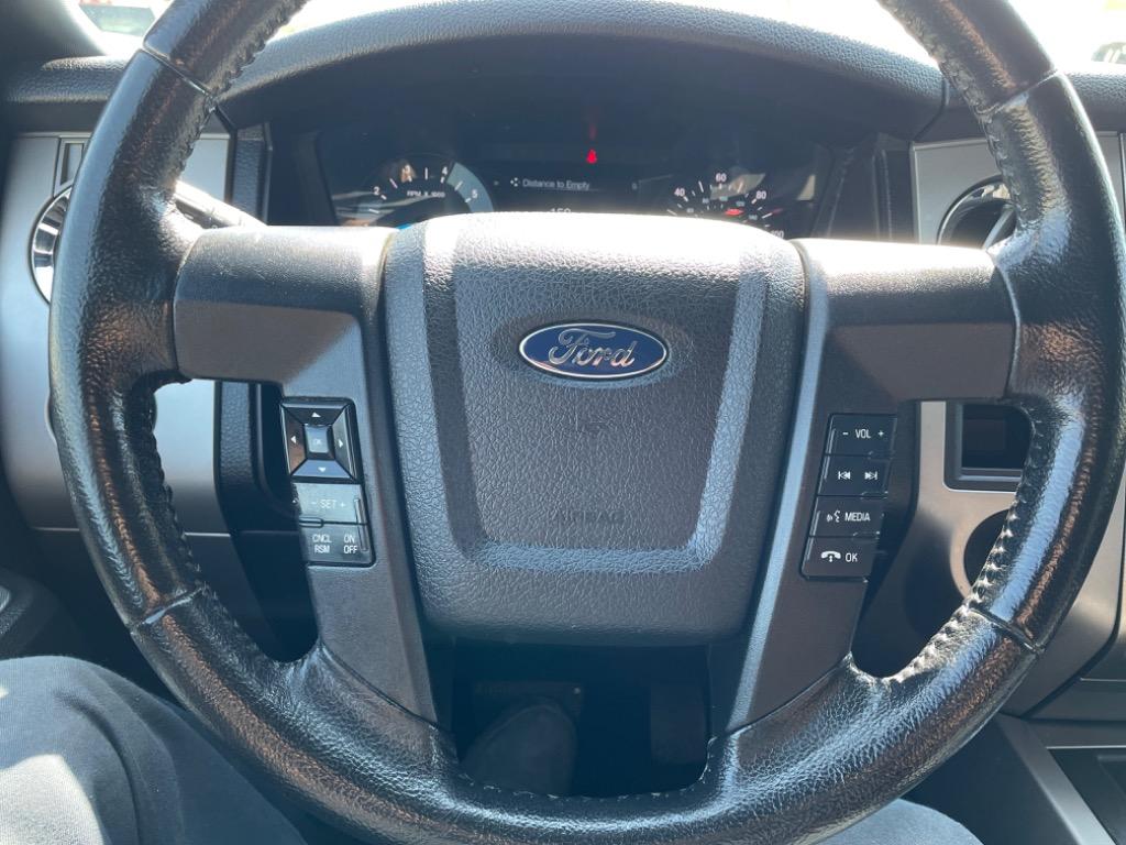 2015 Ford Expedition XLT photo