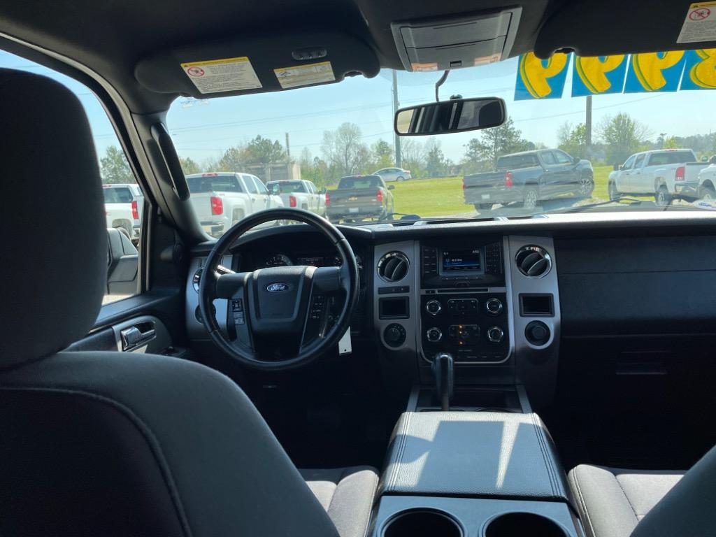 2015 Ford Expedition XLT photo