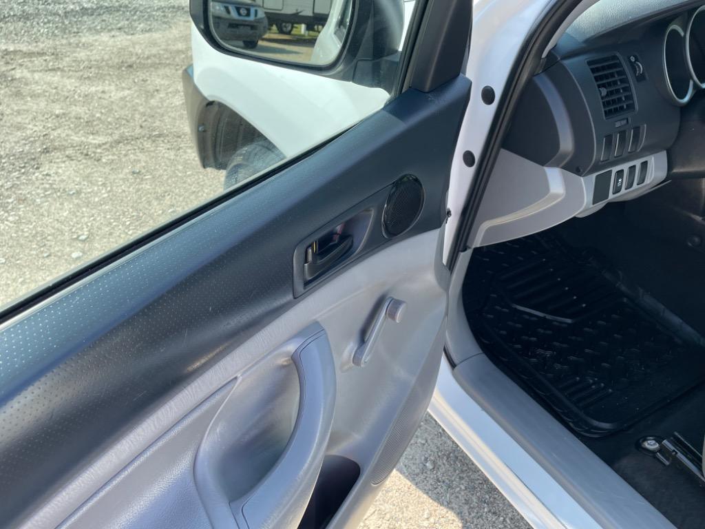 2013 Toyota Tacoma photo