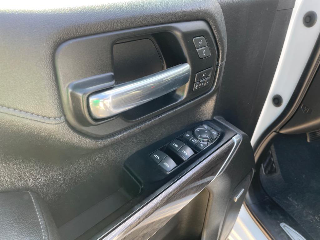 2020 Chevrolet Silverado 2500 LTZ photo