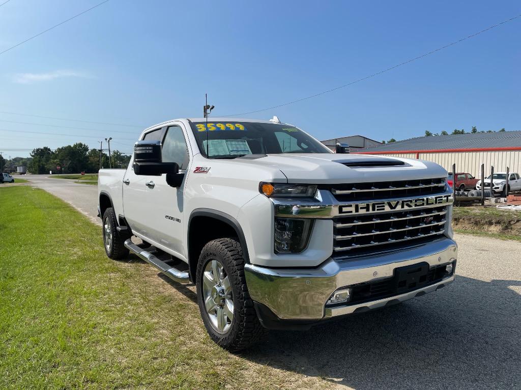 2020 Chevrolet Silverado - $35,999