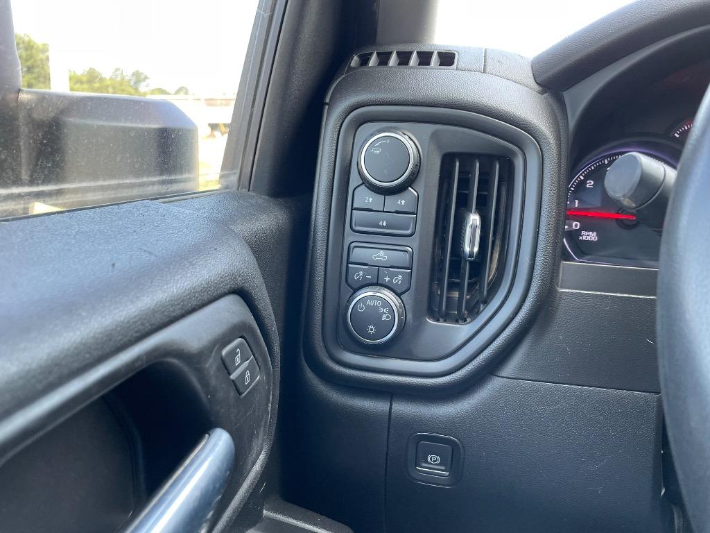 2020 Chevrolet Silverado 3500HD - $20,999