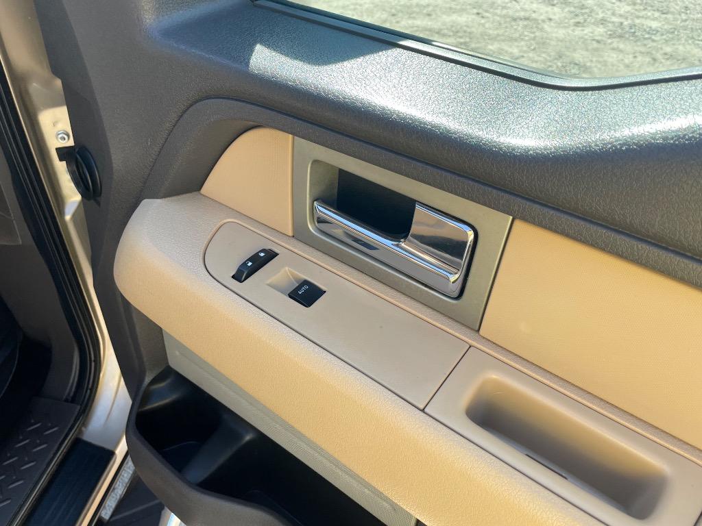 2011 Ford F-150 XL photo