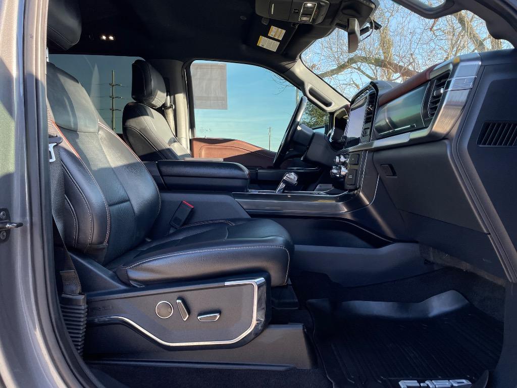 2021 Ford F150 Lariat photo