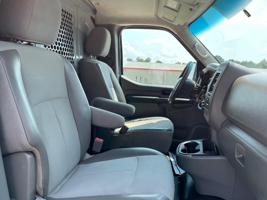 2016 Nissan Nv - $9,999