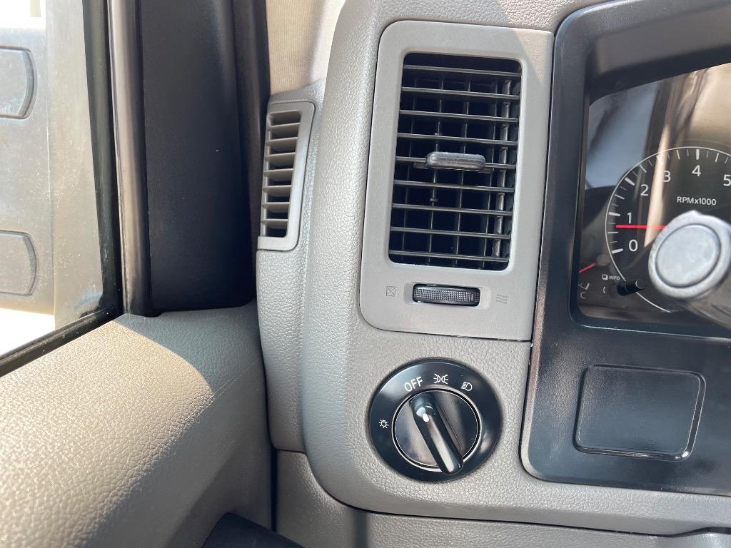 2016 Nissan Nv - $9,999