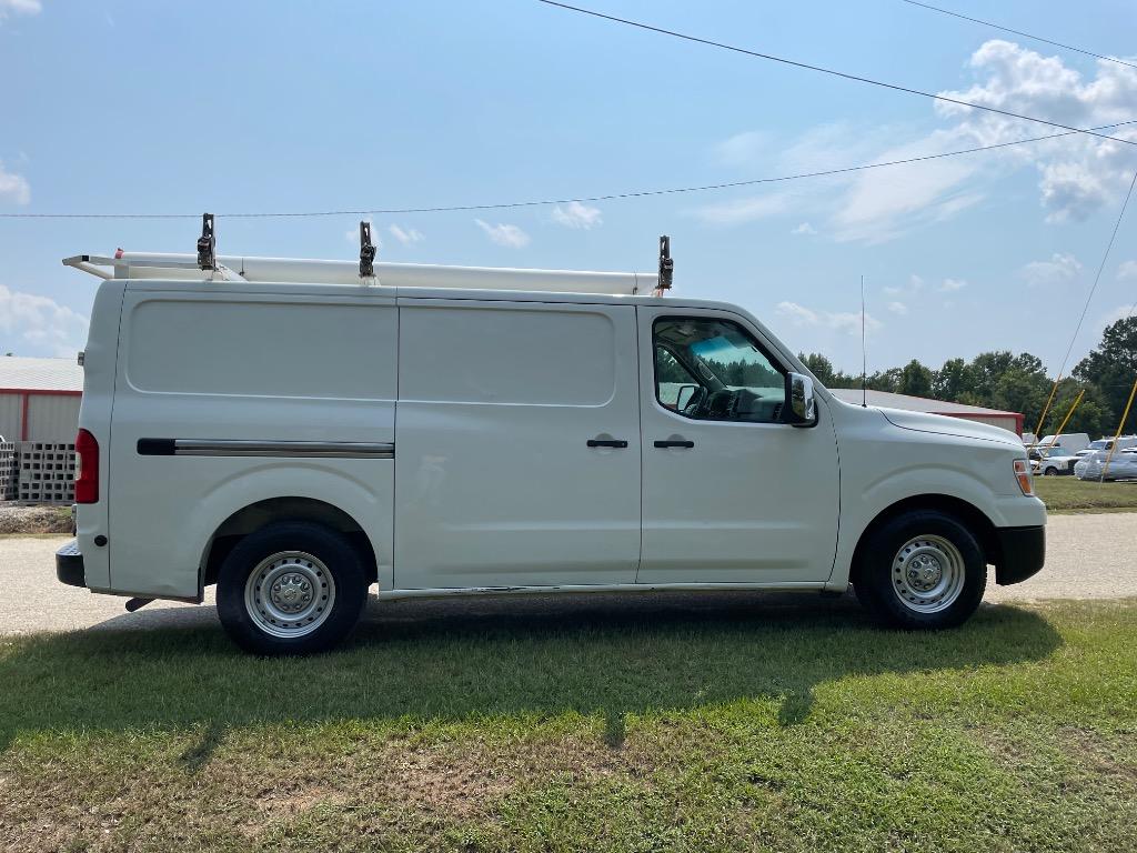 2016 Nissan Nv - $9,999