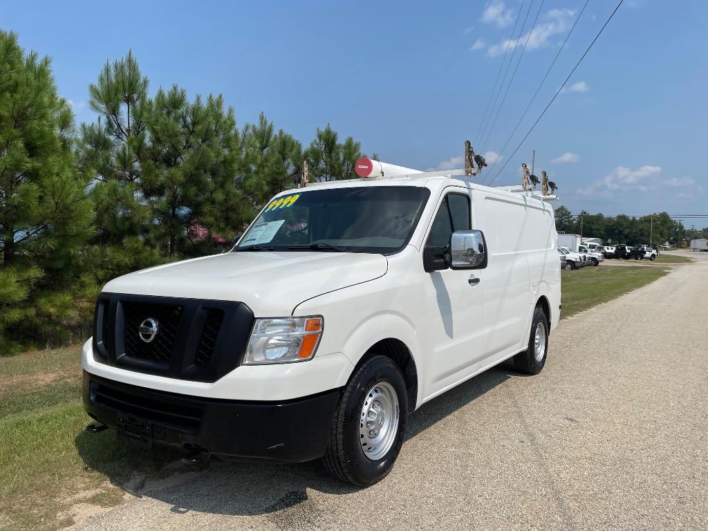 2016 Nissan Nv - $9,999