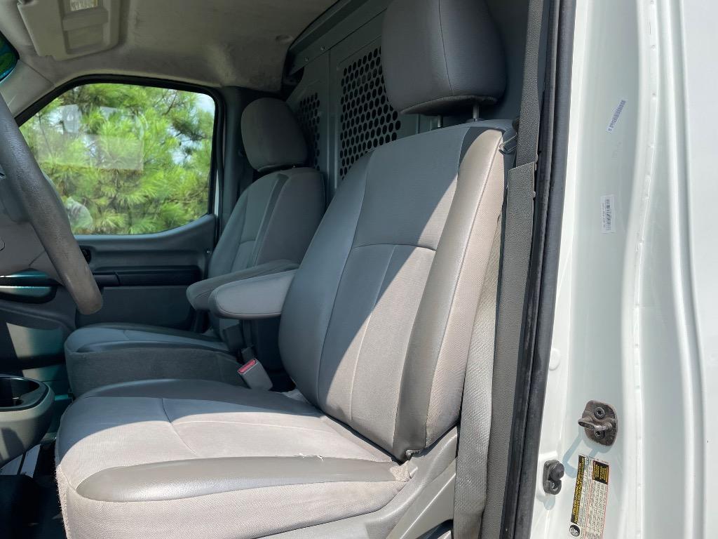 2016 Nissan Nv - $9,999