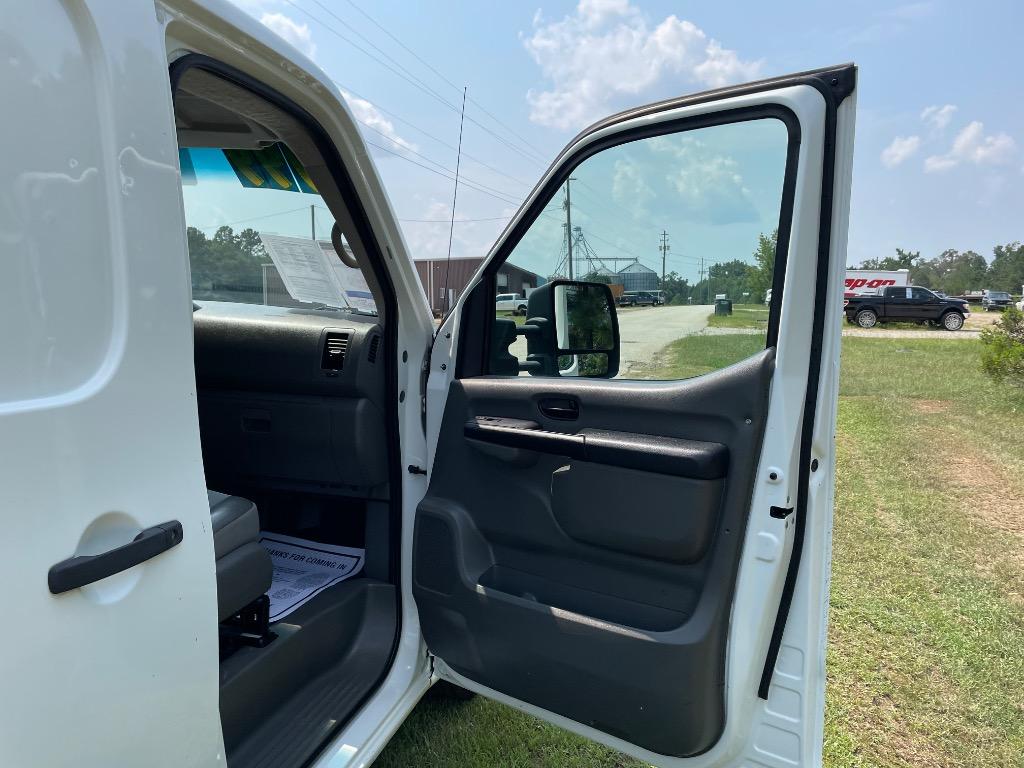 2016 Nissan Nv - $9,999
