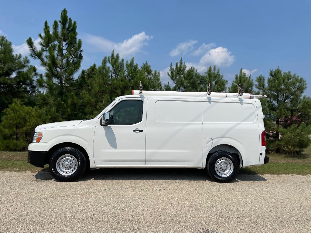 2016 Nissan Nv - $9,999