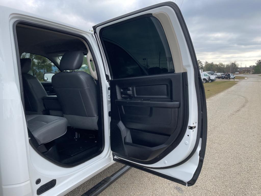 2017 Ram 2500 - $28,999