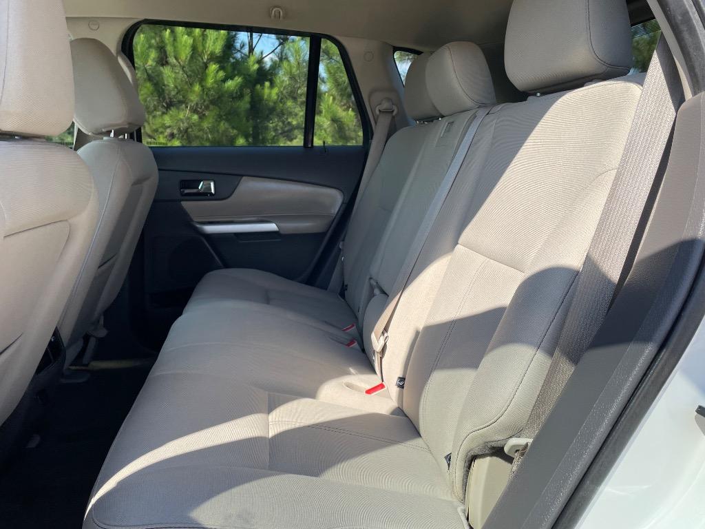2013 Ford Edge - $5,999