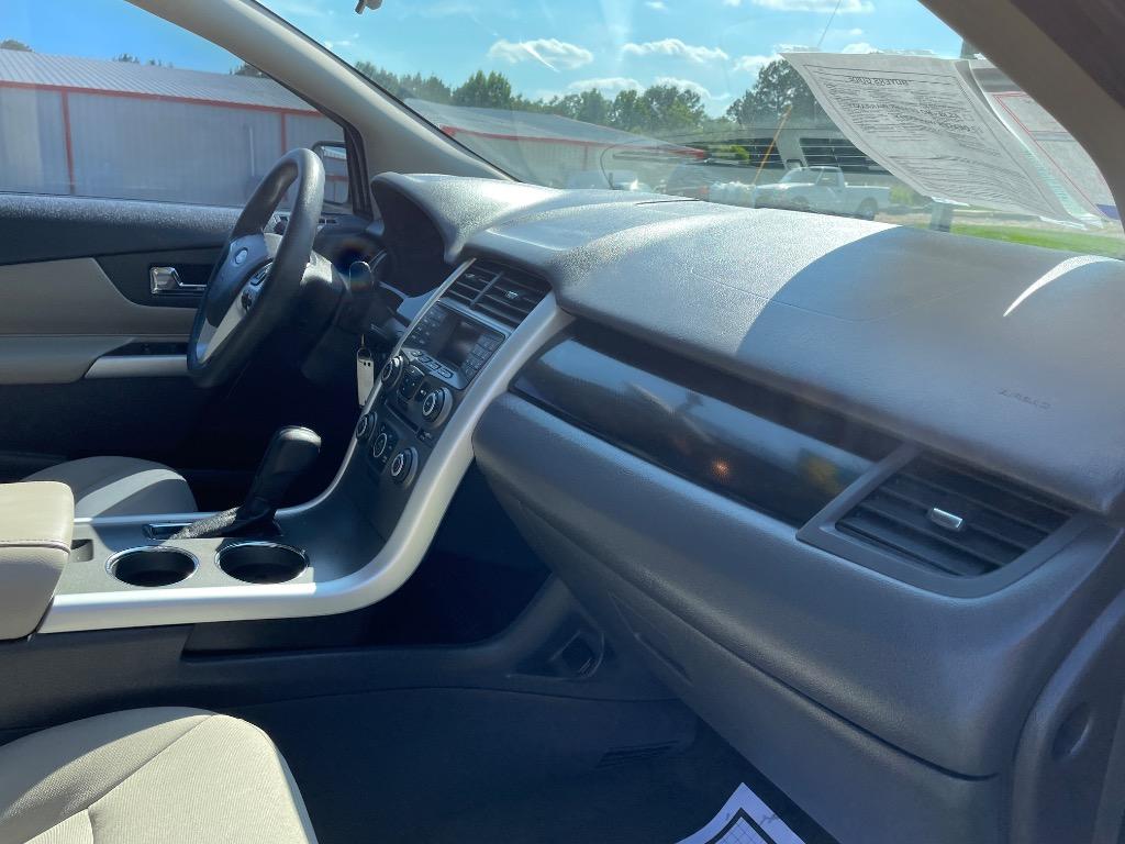 2013 Ford Edge - $5,999