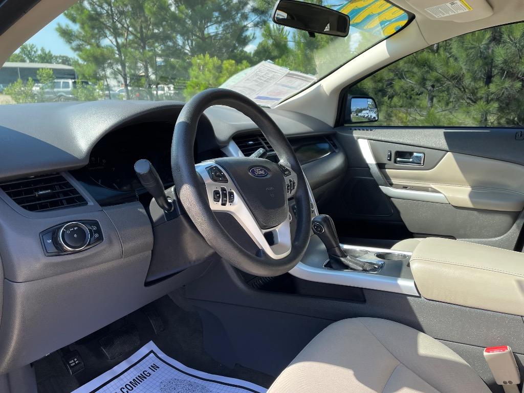 2013 Ford Edge - $5,999