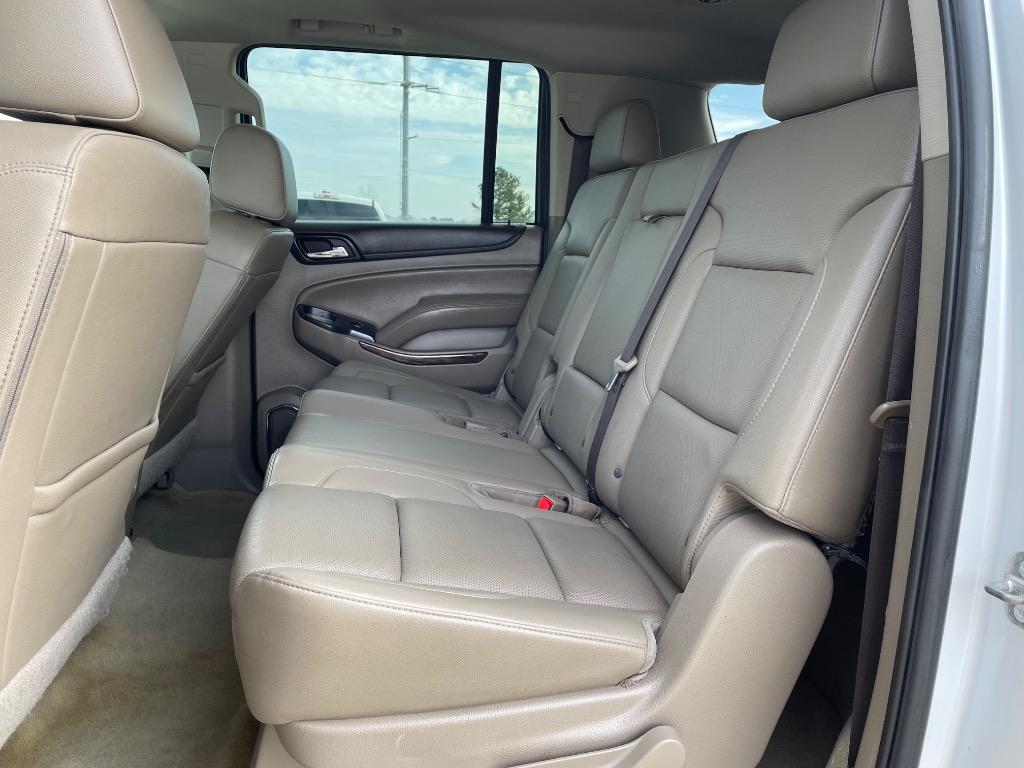 2017 GMC Yukon XL 1500 SLT photo