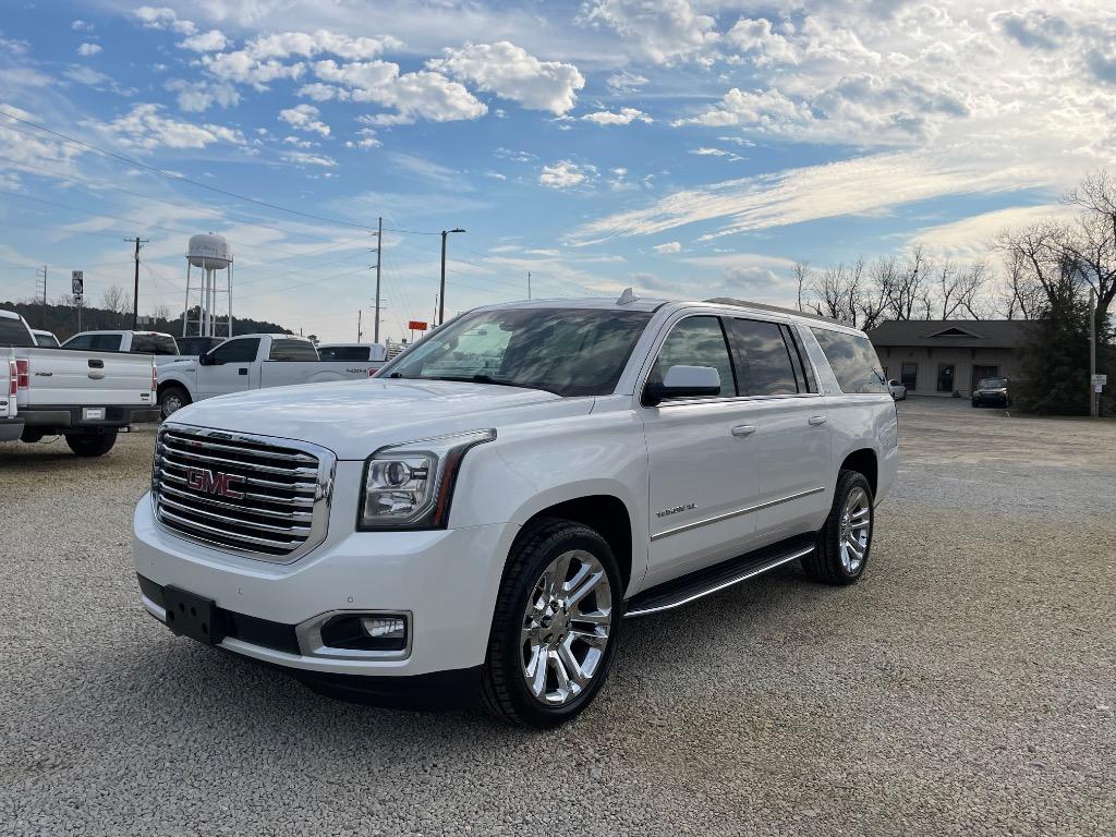 2017 GMC Yukon XL 1500 SLT photo