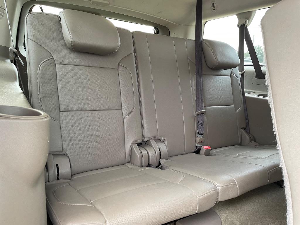 2017 GMC Yukon XL 1500 SLT photo