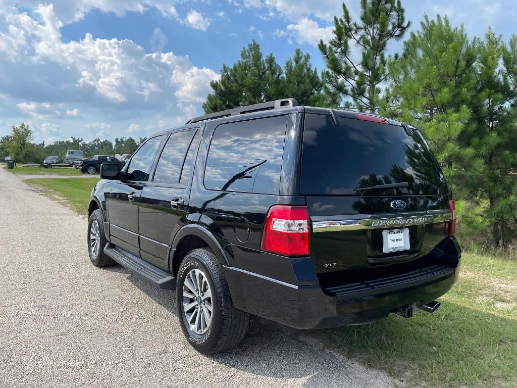 2017 Ford Expedition - $9,999