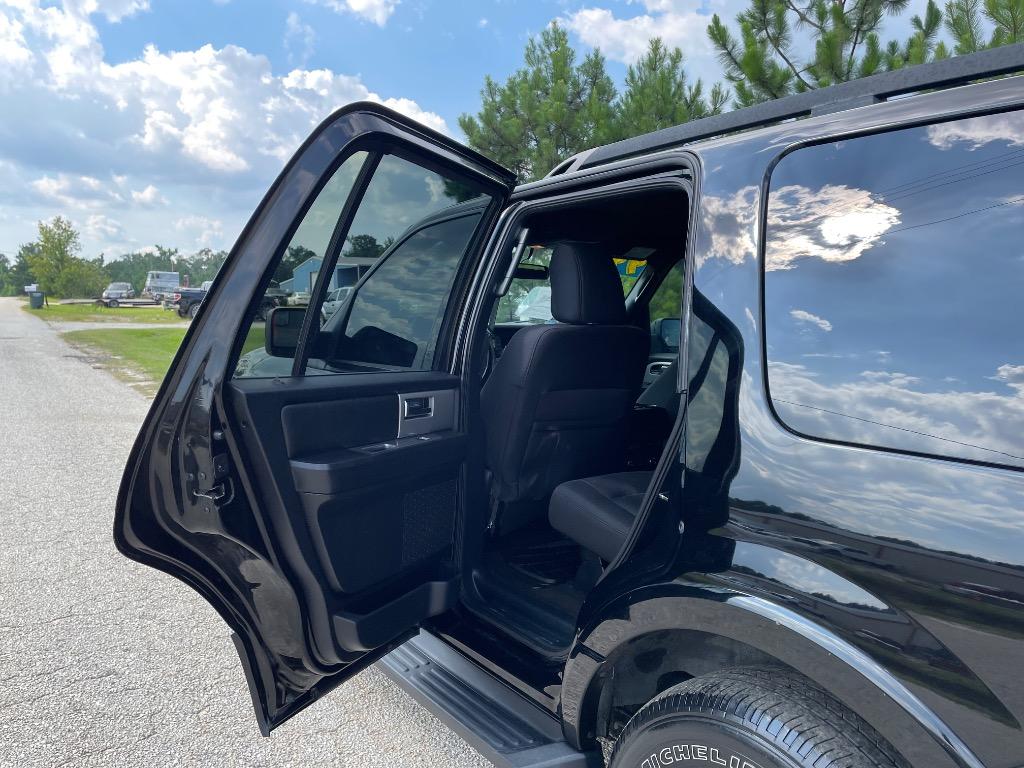 2017 Ford Expedition - $9,999