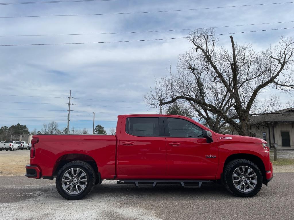 2021 Chevrolet Silverado - $32,999