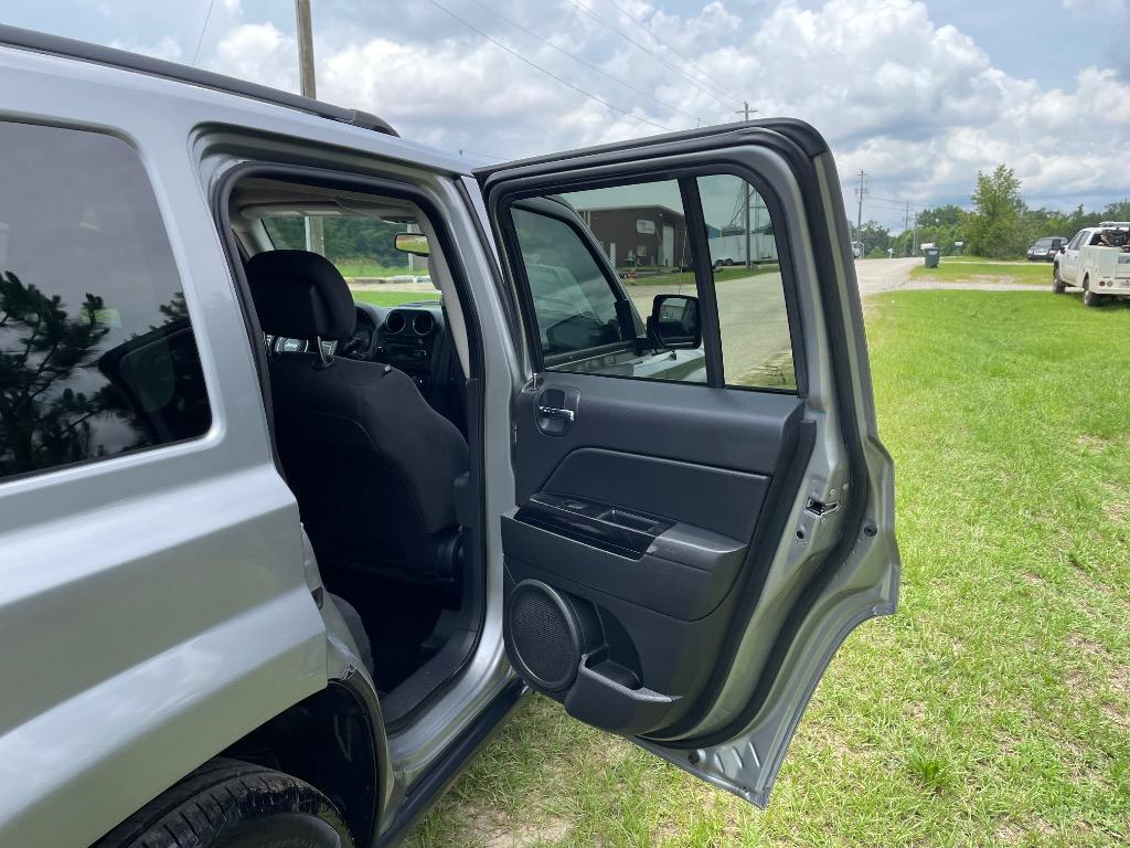 2017 Jeep Patriot - $7,999