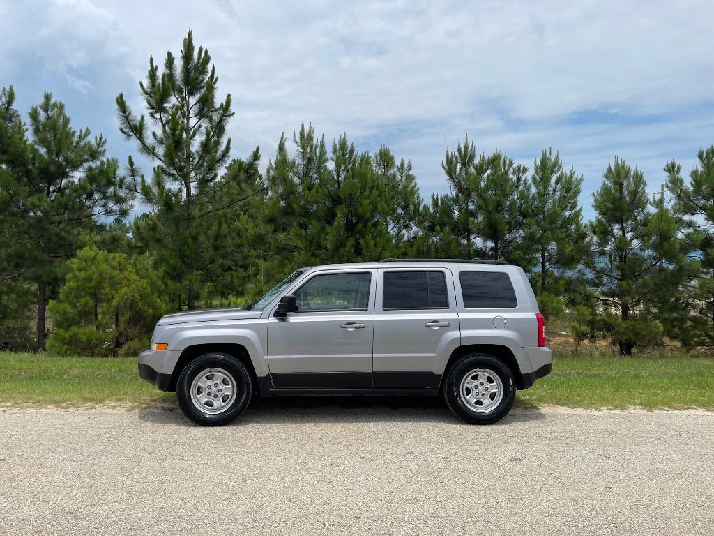 2017 Jeep Patriot - $7,999