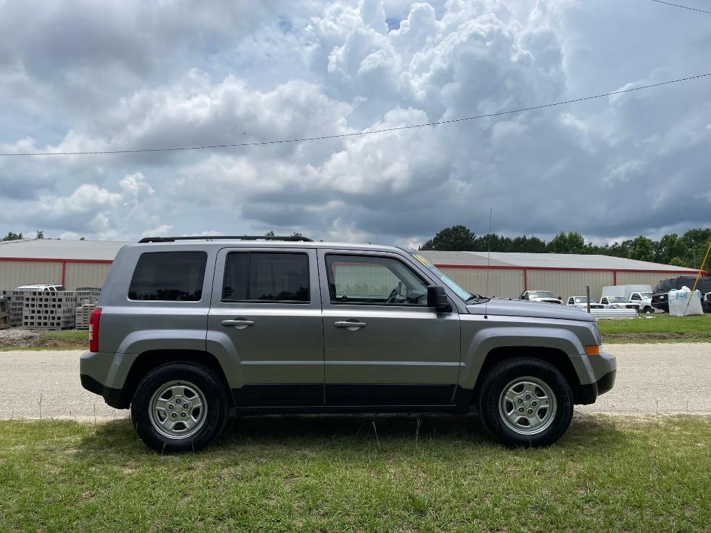 2017 Jeep Patriot - $7,999