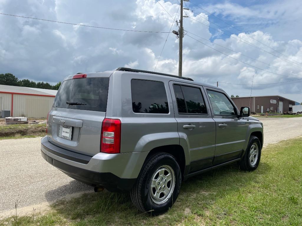 2017 Jeep Patriot - $7,999