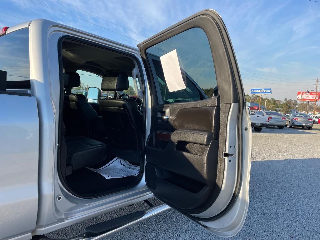 2015 GMC Sierra 2500HD - $22,999