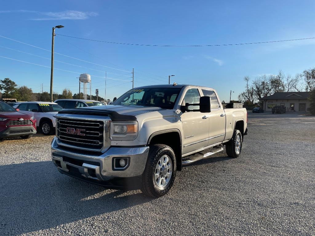 2015 GMC Sierra 2500HD - $22,999