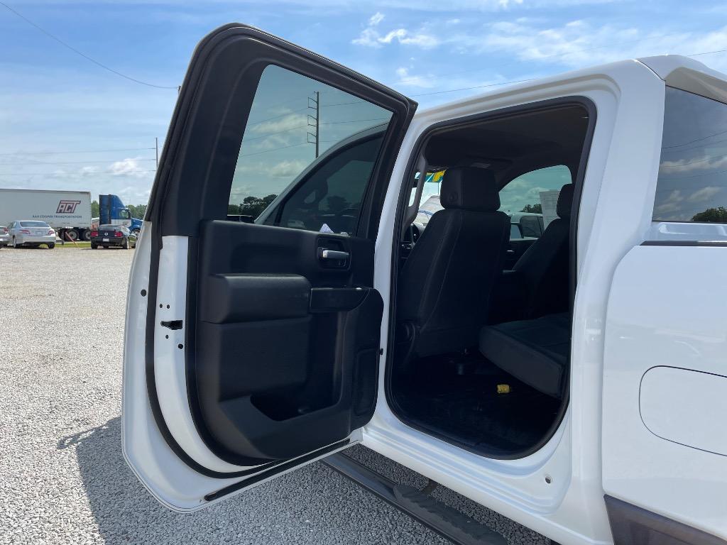 2020 Chevrolet Silverado 2500HD - $27,999