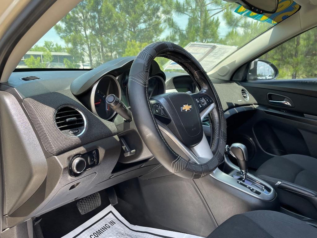 2013 Chevrolet Cruze - $5,999