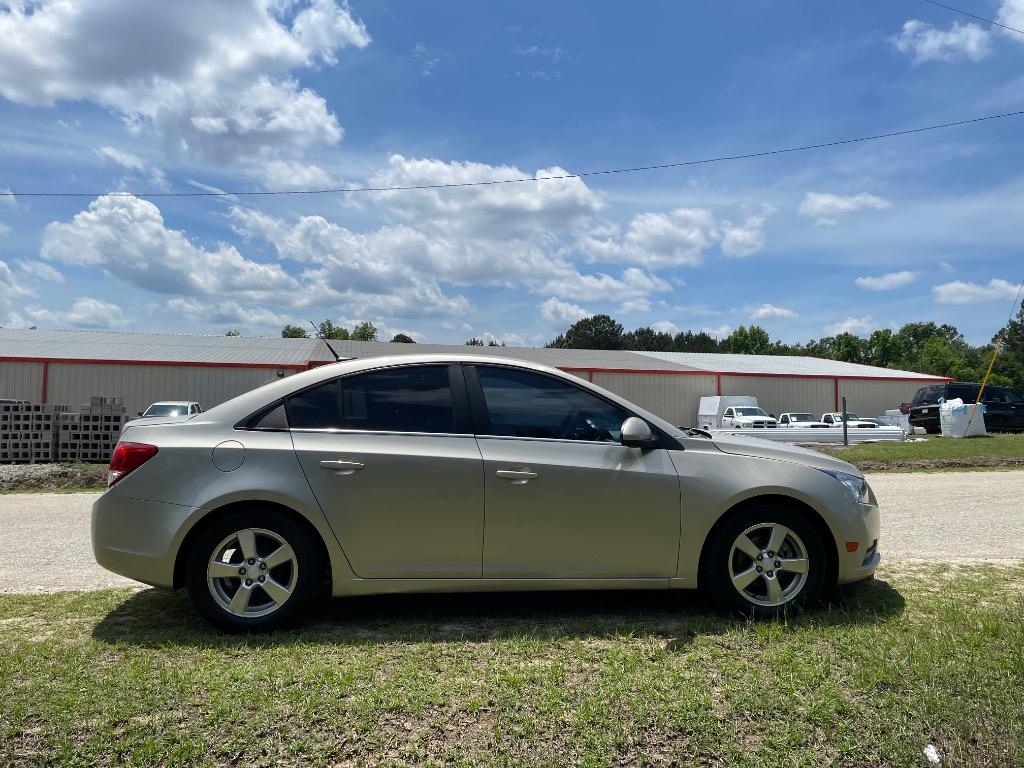 2013 Chevrolet Cruze - $5,999