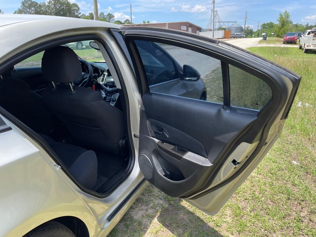 2013 Chevrolet Cruze - $5,999