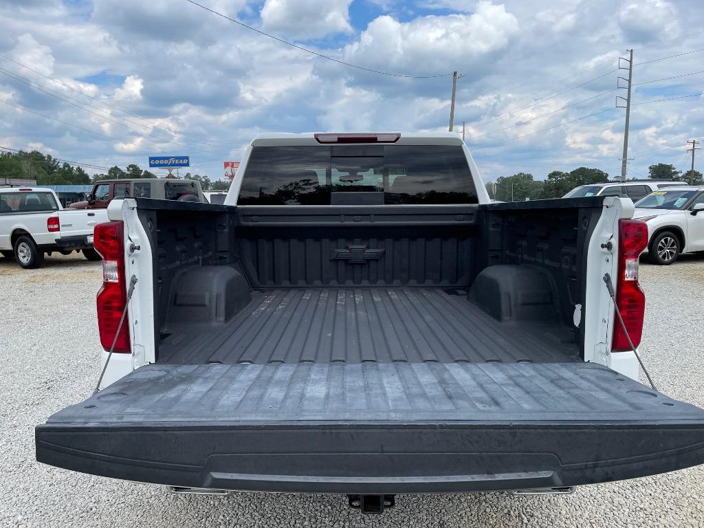 2021 Chevrolet Silverado 1500 - $31,999