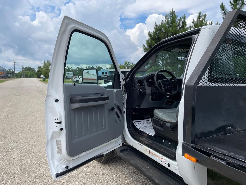 2012 Ford F-450 Super Duty - $9,999