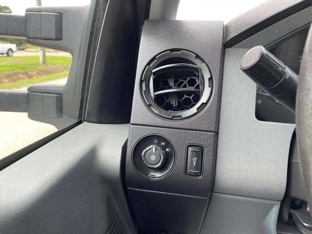2012 Ford F-450 Super Duty - $9,999