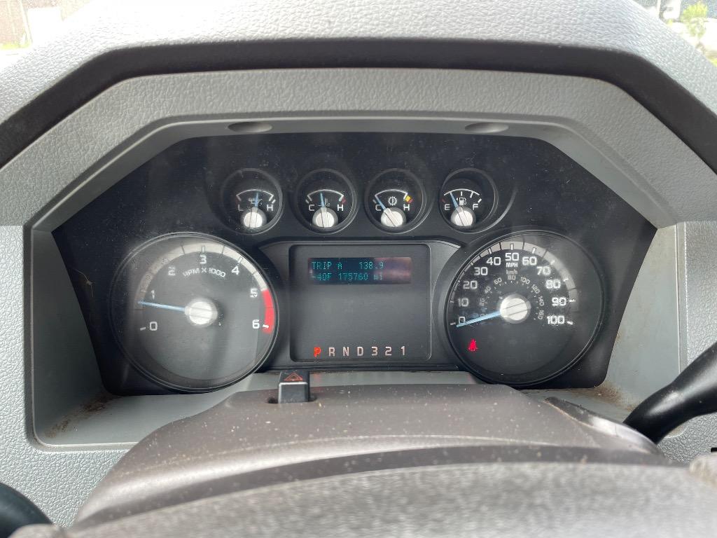 2012 Ford F-450 Super Duty - $9,999