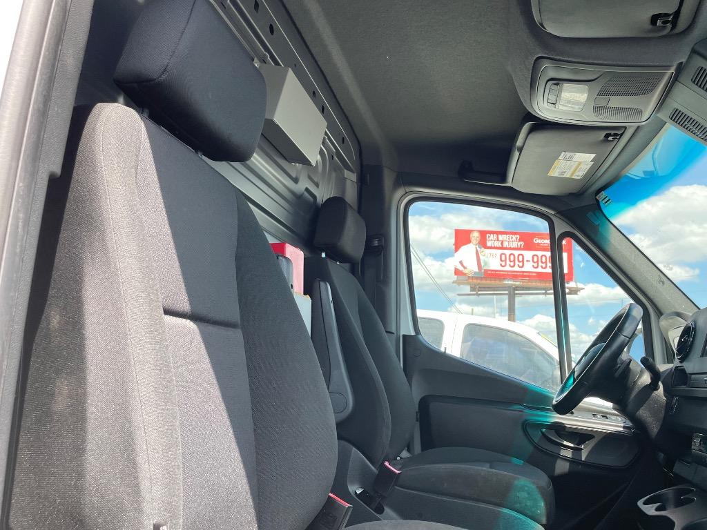2022 Mercedes-Benz Sprinter - $25,999