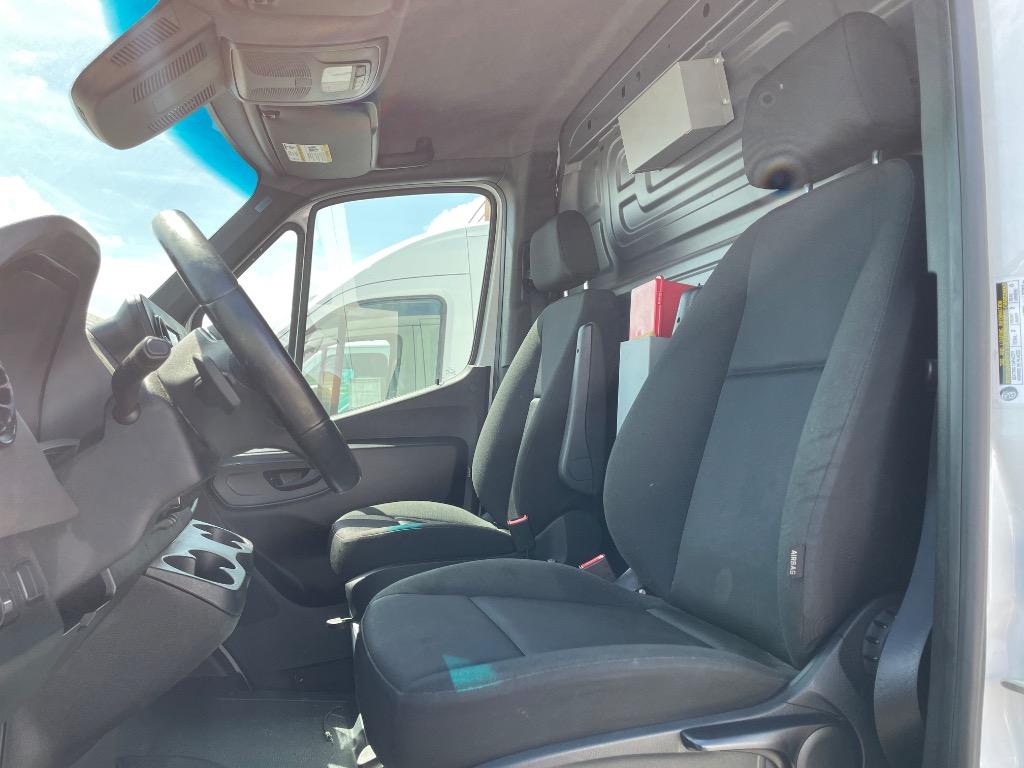 2022 Mercedes-Benz Sprinter - $25,999
