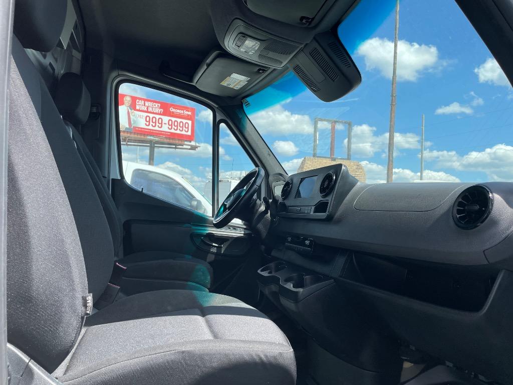 2022 Mercedes-Benz Sprinter - $25,999